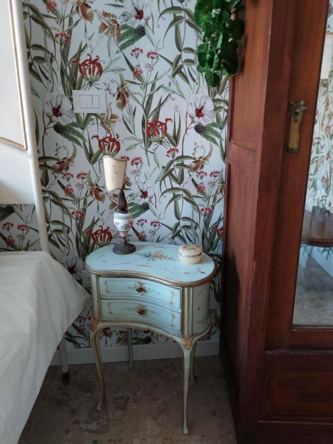 Bed And Breakfast La Pecora Rosa Sant'Omero Eksteriør billede